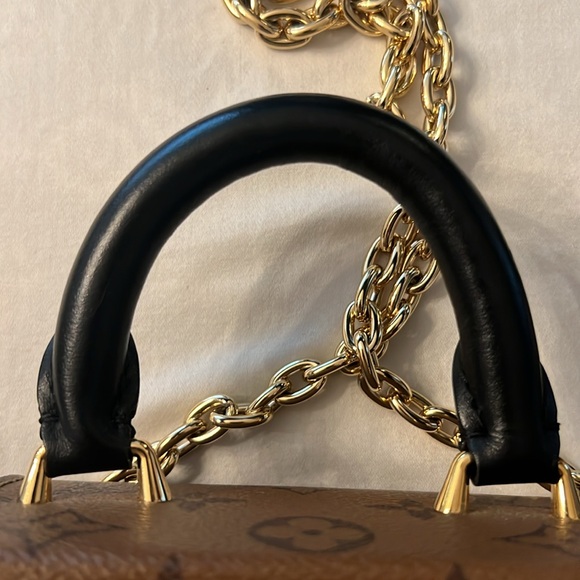 Louis Vuitton Reverse Camera Box - Picture 9 of 9